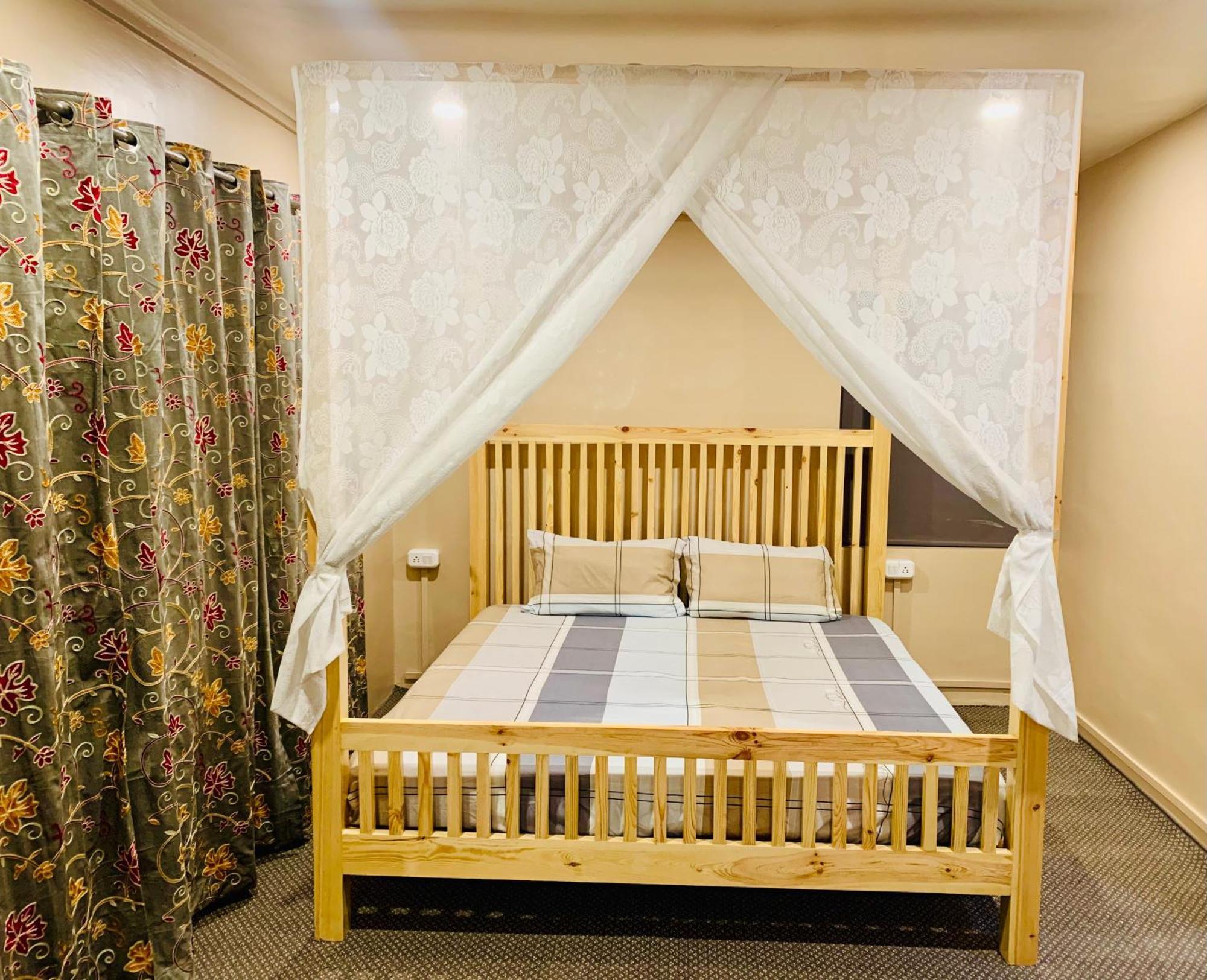 The Chinar Retreat Hut Hotel Srīnagar Kültér fotó