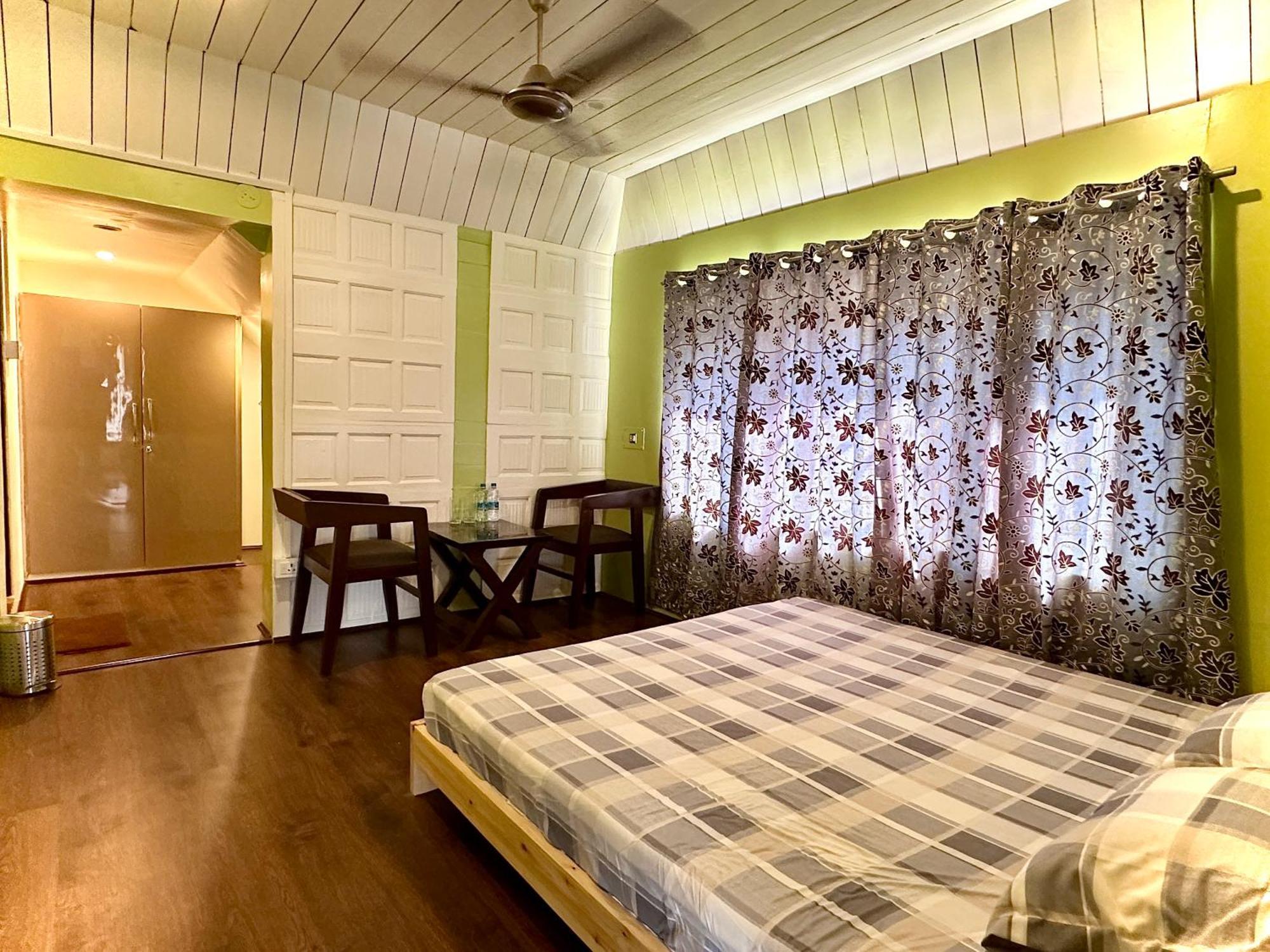 The Chinar Retreat Hut Hotel Srīnagar Kültér fotó